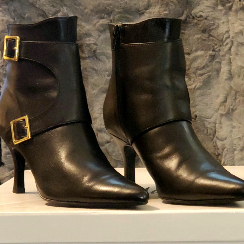 NEW Neiman Marcus Zahara Women's Black Leather Zip Booties/Boots Buckles Sz 6M